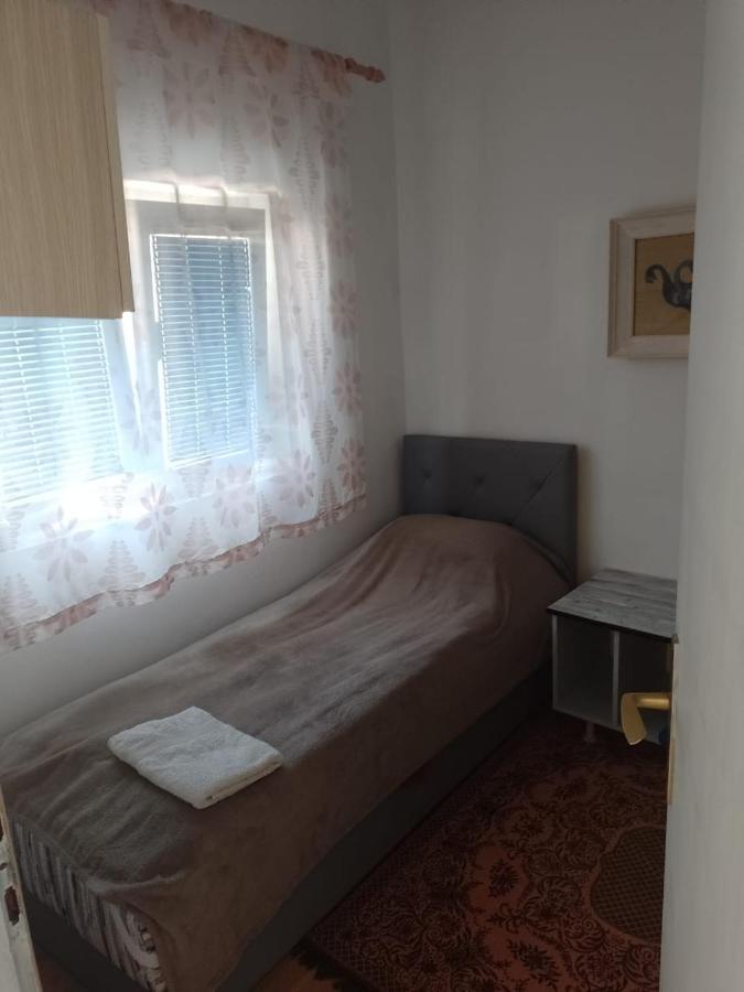 Sun Apartment Tivat Exterior photo